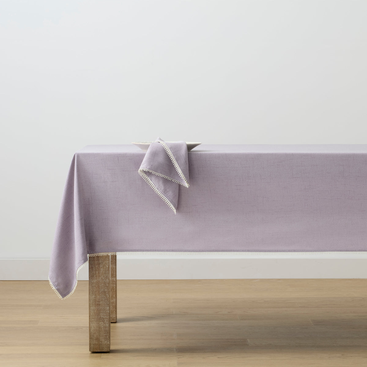 French Perle Violet 60x84 Tablecloth