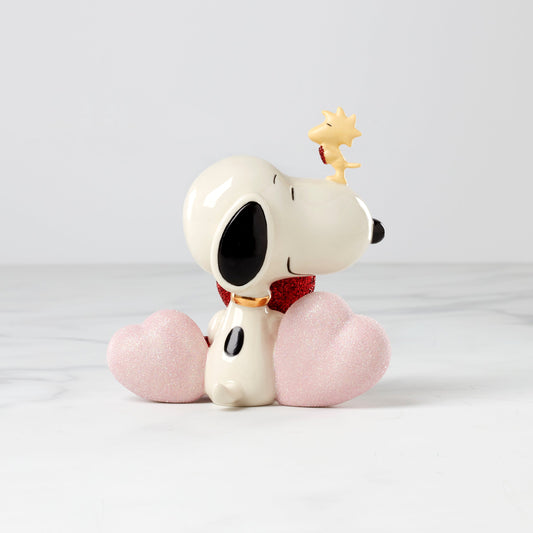 Snoopy Love Figurine