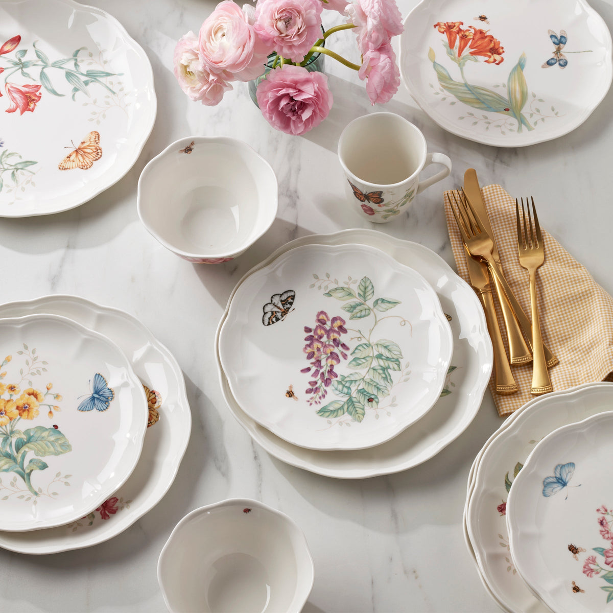 Butterfly Meadow 24-Piece Dinnerware Set