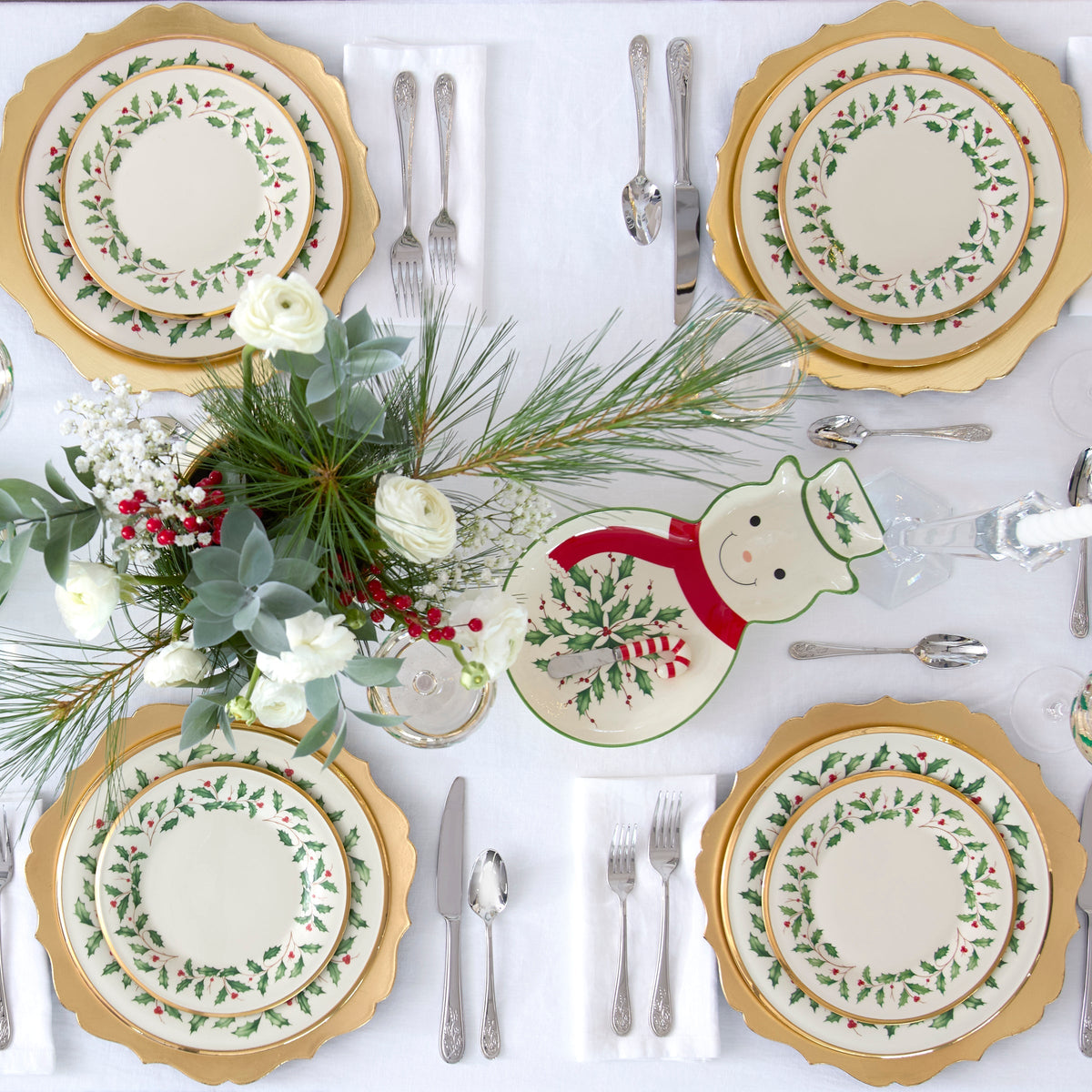 Holiday 65-Piece Flatware Set