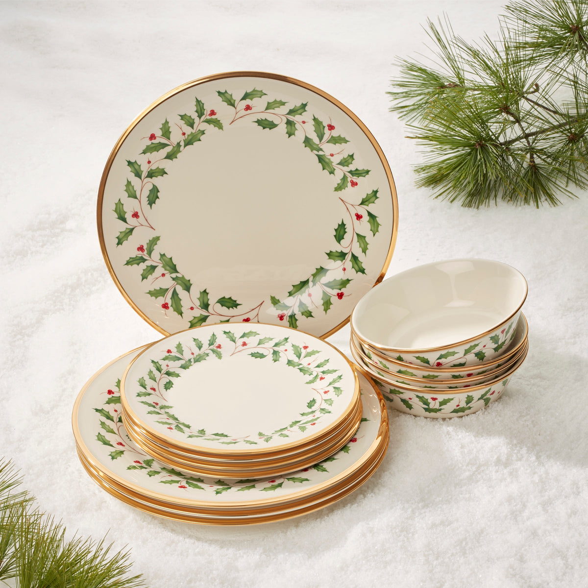 Holiday 12-Piece Plate & Bowl Set